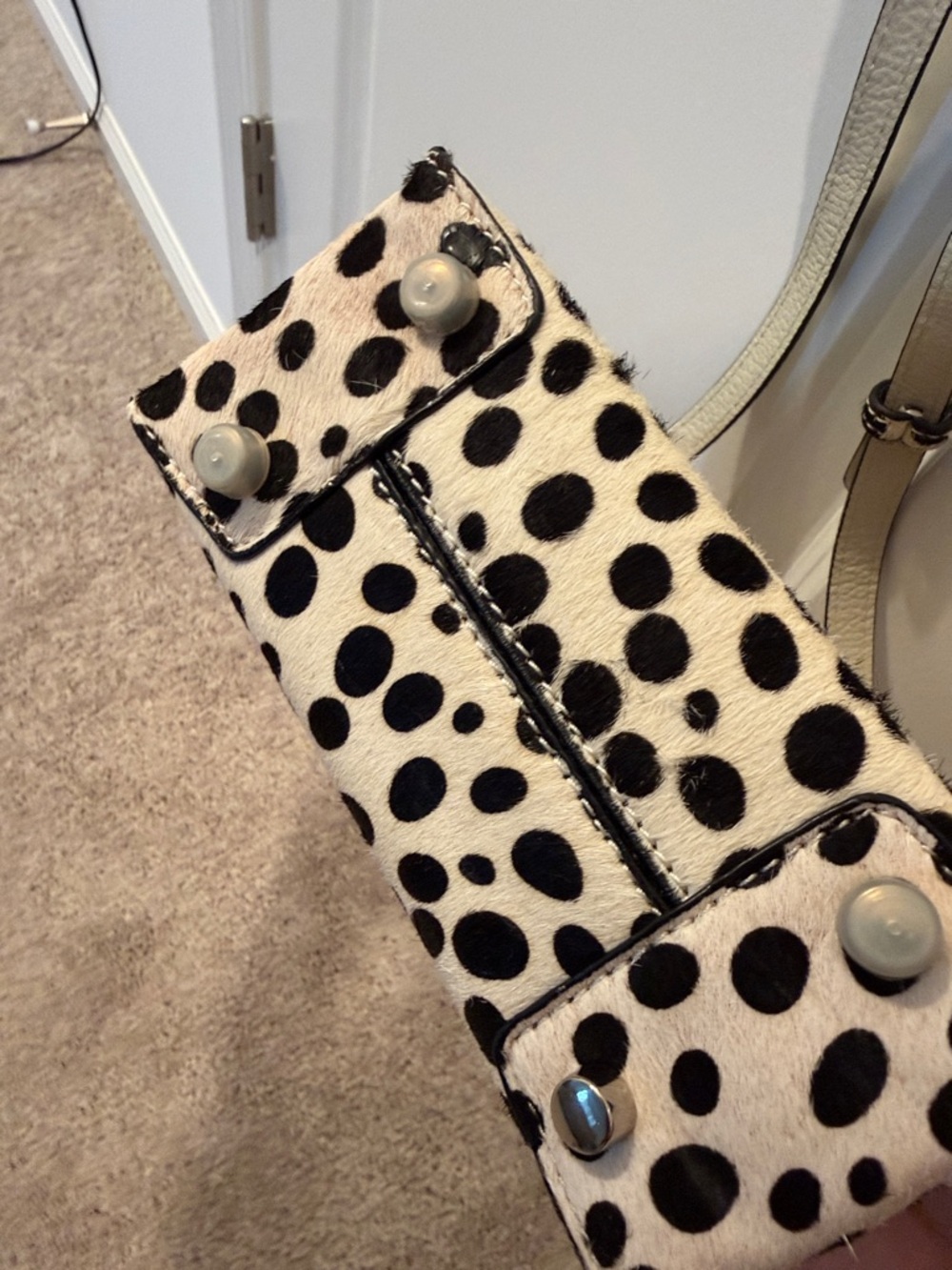 Handbag - Picture 6 of 7